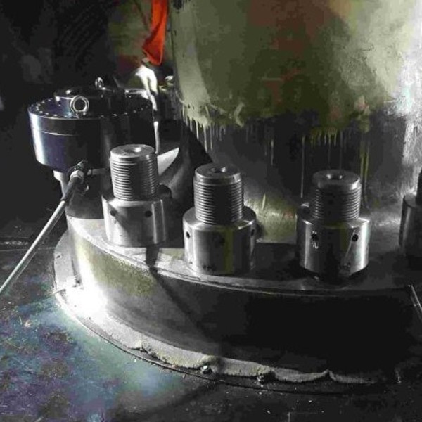 Tensionator hidraulic utilizat în hidro-generare